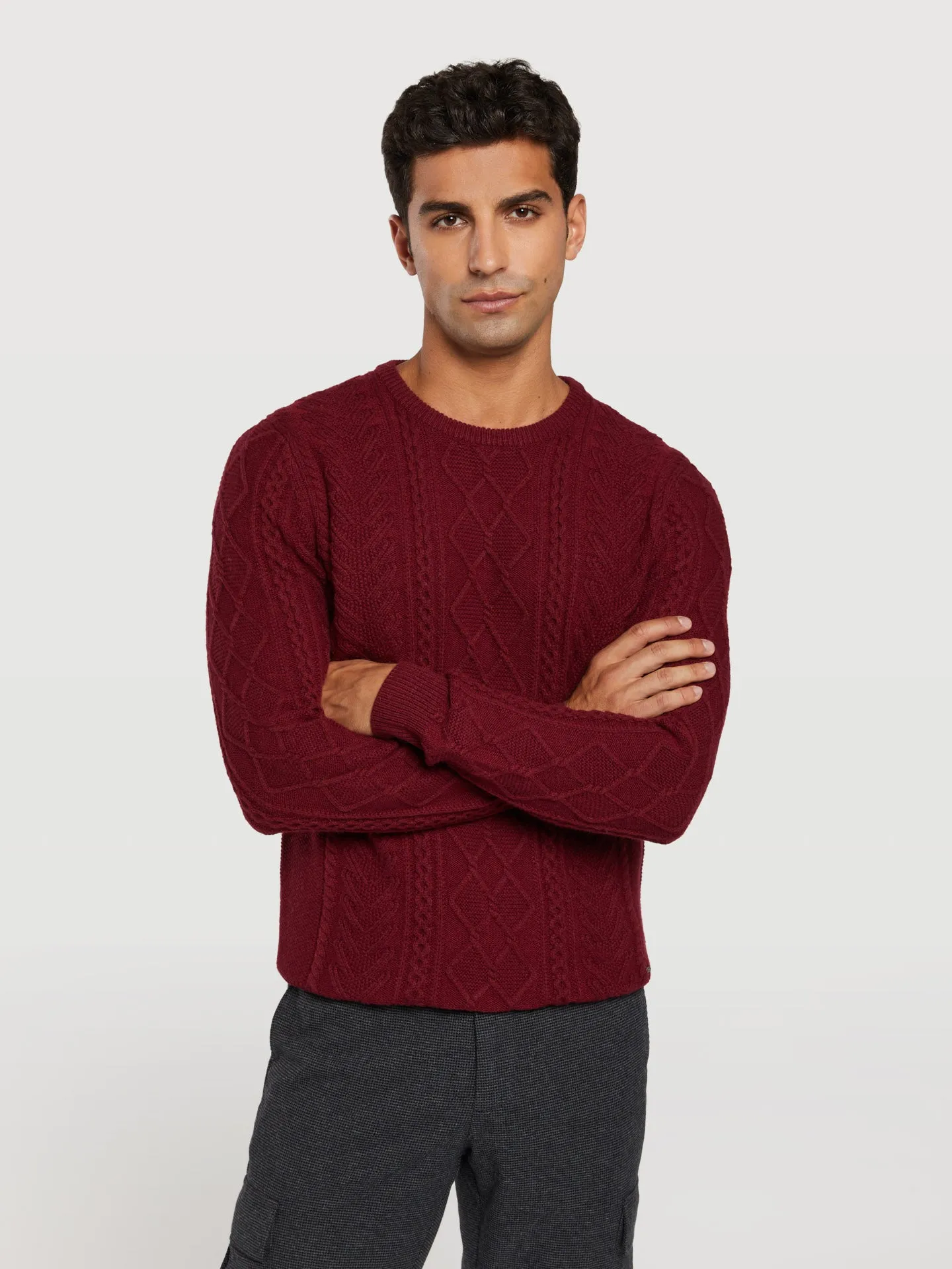 Gen z collection crew neck sweater with cables