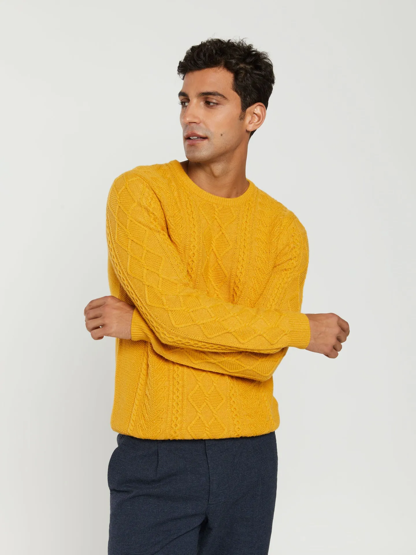 Gen z collection crew neck sweater with cables