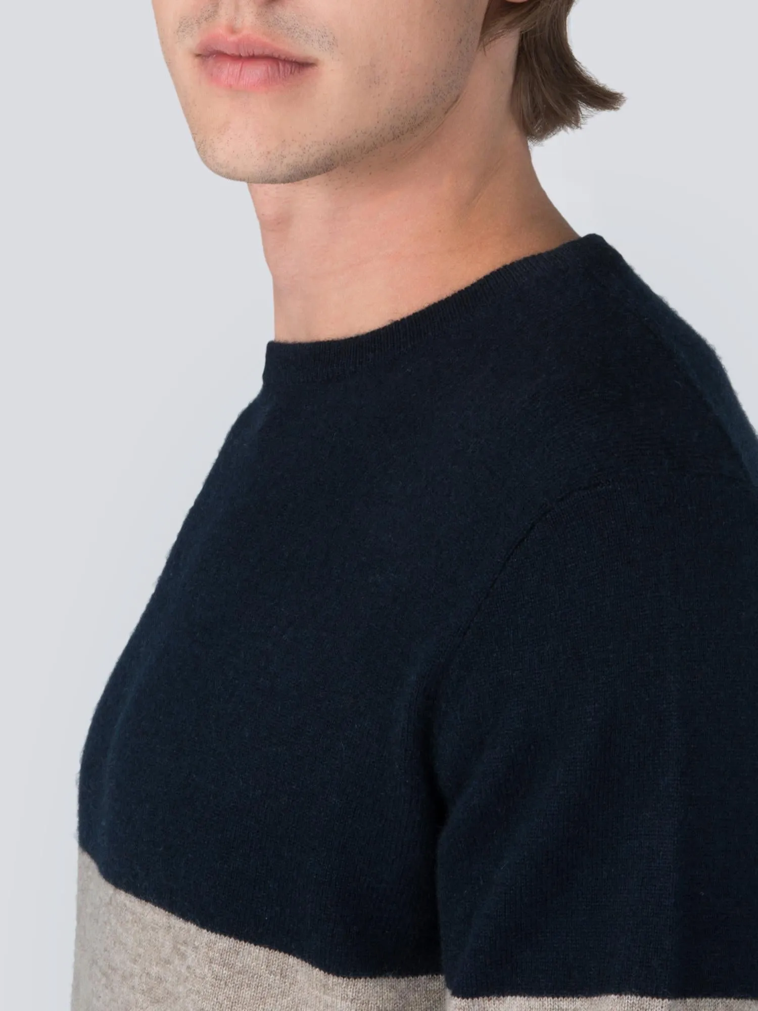 Men Crew Neck Sweater_CB_Dark Navy/Beige