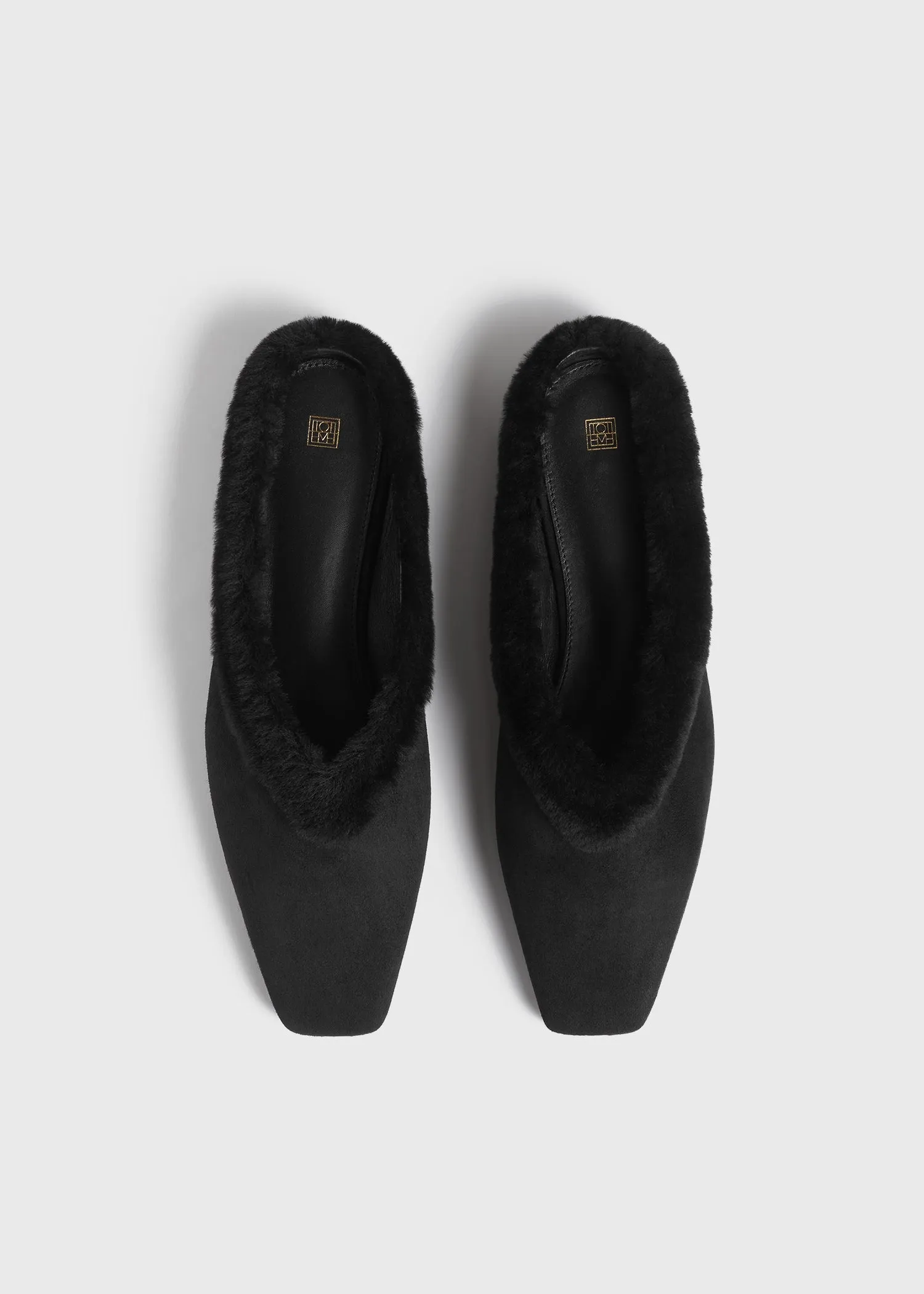 Shearling-edge slippers black