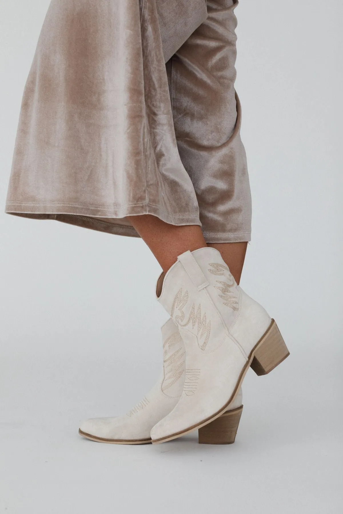 Western Whim Boots - Beige