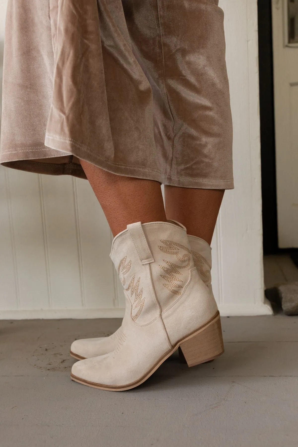 Western Whim Boots - Beige