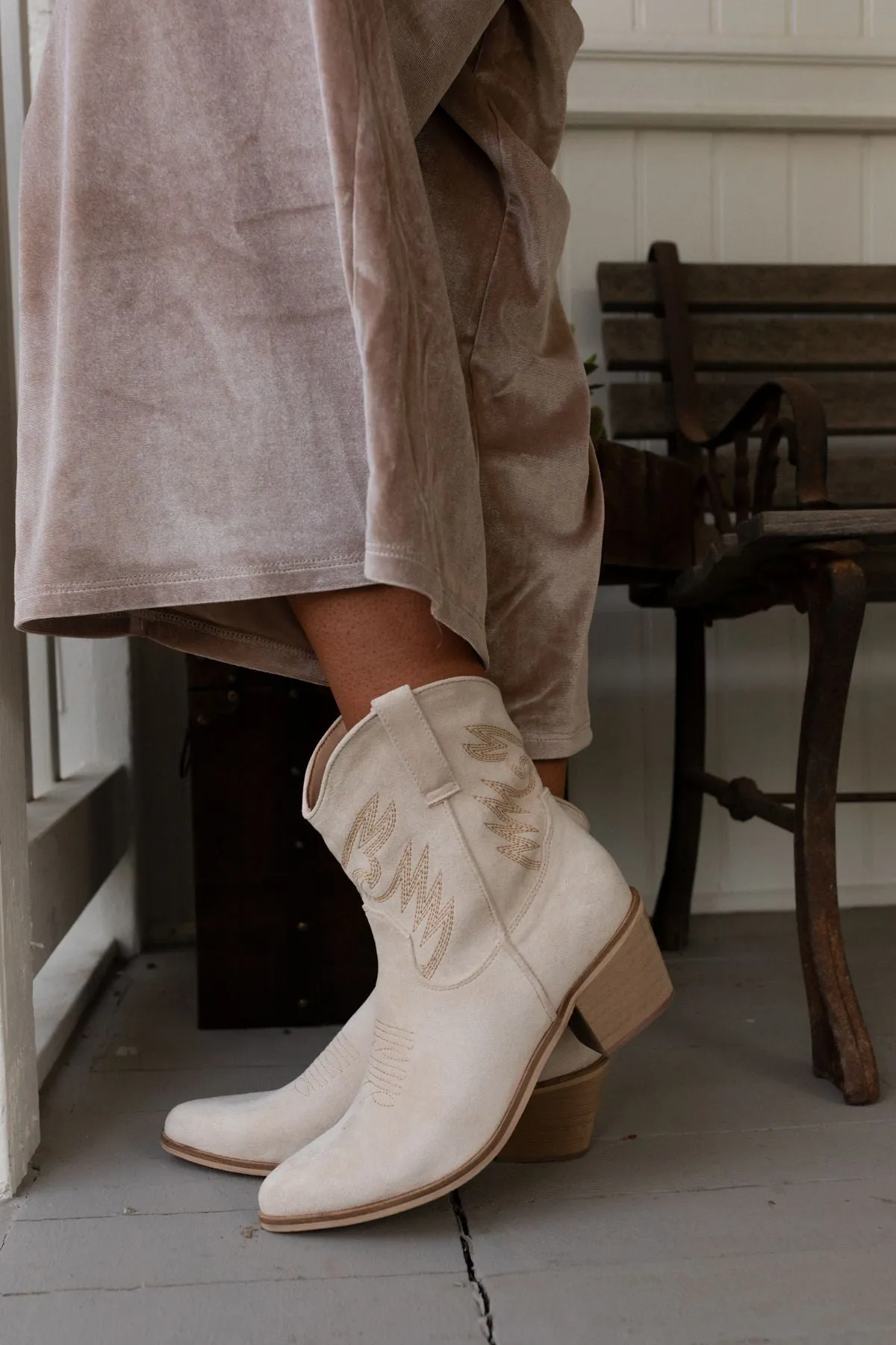 Western Whim Boots - Beige